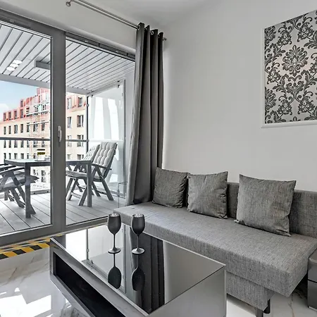 Granaria Riverside By Downtown Апартаменты *