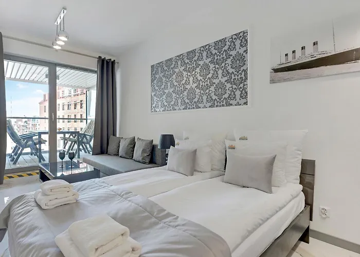 Granaria Riverside By Downtown Apartment Danzig